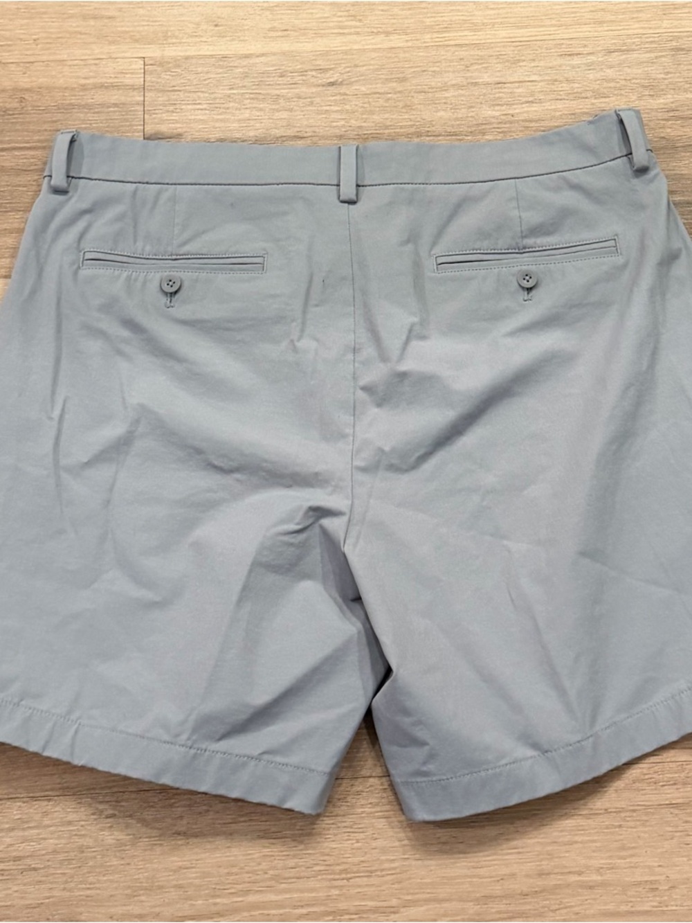 Vineyard Vines On The Go Men’s Gray Flat-Front Performance Golf Shorts size 36 - Picture 4 of 6
